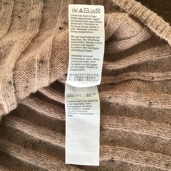 COPY - Madewell Donegal Evercrest Turtleneck Sweater in Coziest Yarn - Blush - Picture 9 of 10